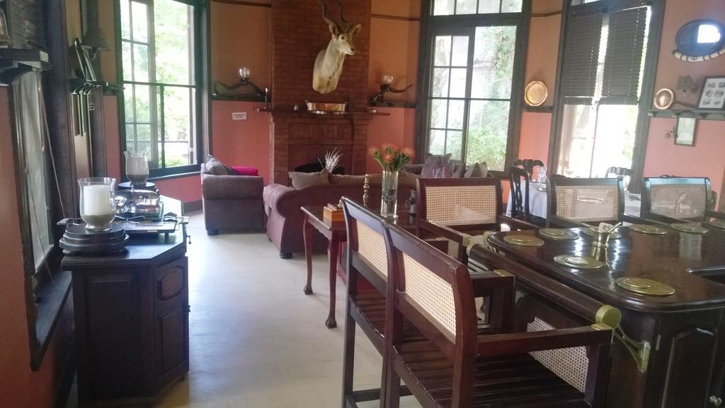 Old Mine Guesthouse Мусина Экстерьер фото