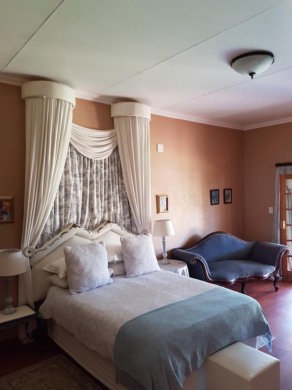 Old Mine Guesthouse Мусина Экстерьер фото