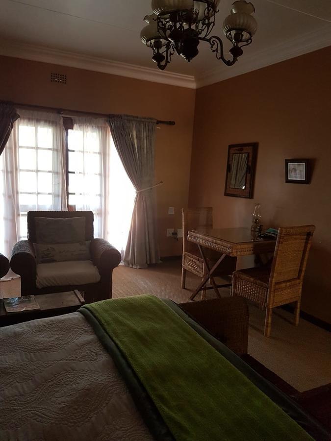 Old Mine Guesthouse Мусина Экстерьер фото